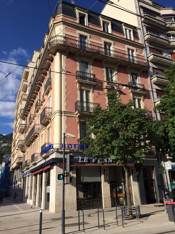 Touring Hotel Гренобъл Екстериор снимка