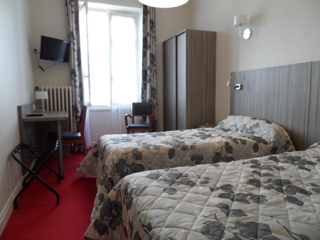 Touring Hotel Гренобъл Стая снимка